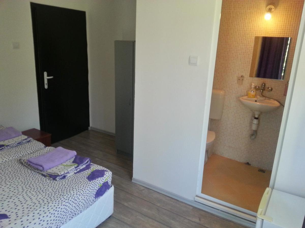 Guest House Bedrock Belogradcic Exterior foto