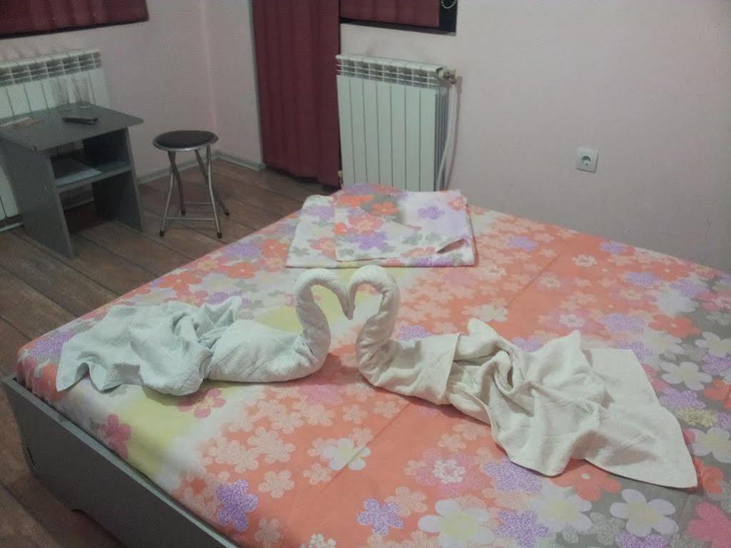 Guest House Bedrock Belogradcic Exterior foto